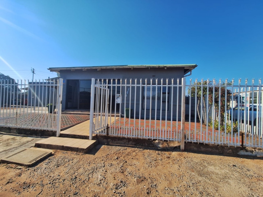 3 Bedroom Property for Sale in Utility Northern Cape